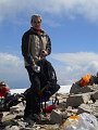 Francesco con la tazza di Progetto Montagna